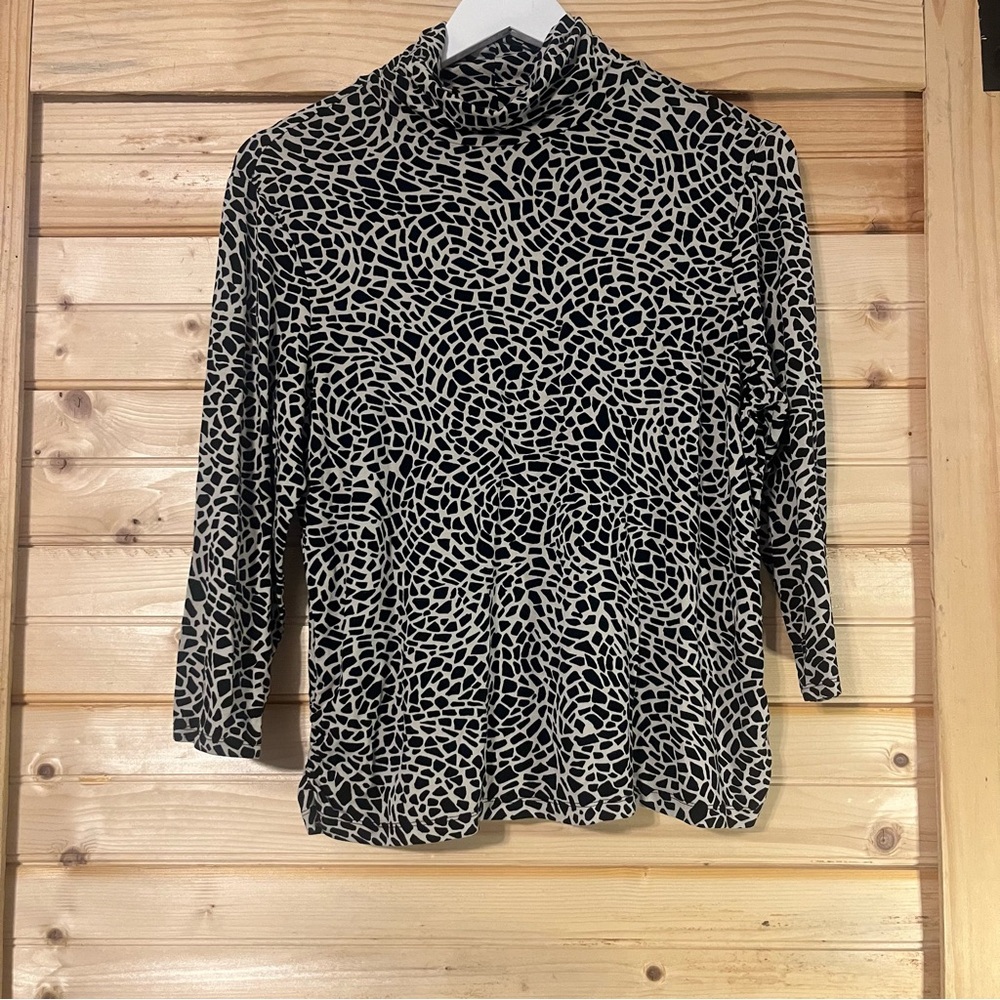 Chico's Black and White Abstract Blouse